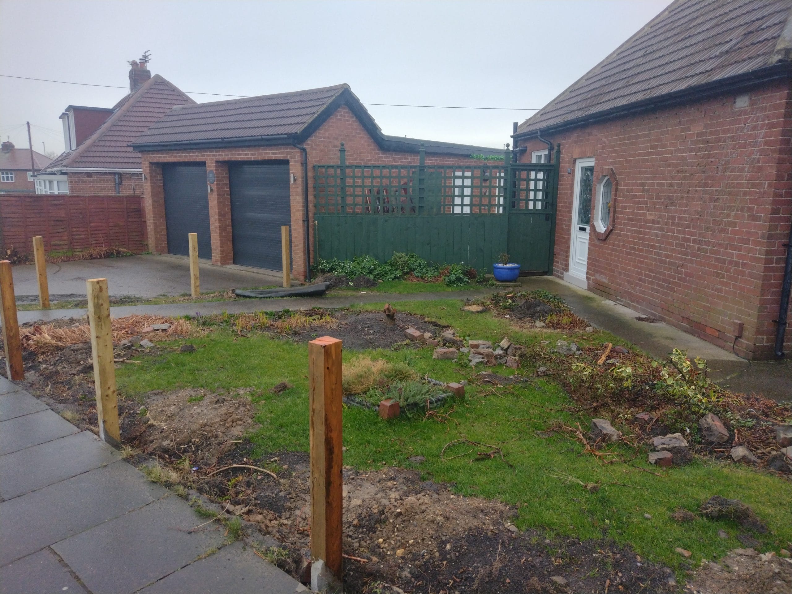 Brindle Block Paving with a double charcoal border