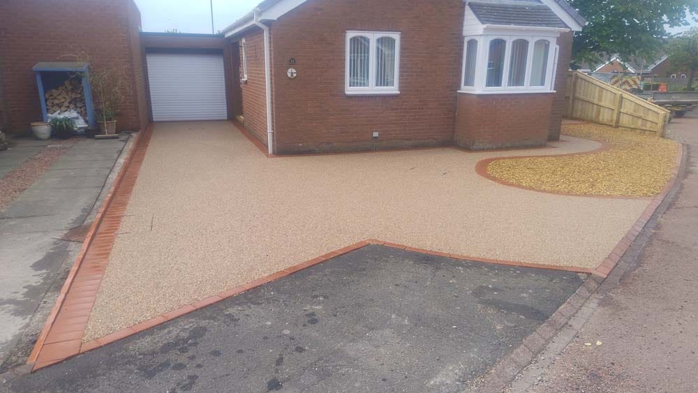 Rose garden Resin driveway in Morpeth